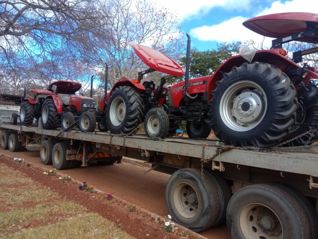 Zimbabwe Tractors Unit Export