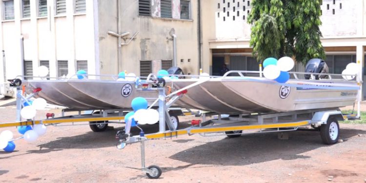 Ghana-Boat-2-750x376